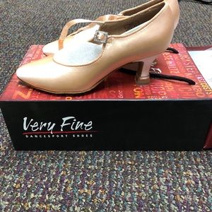 Dancesport Ballroom Flesh Satin Shoes US 5 Heels